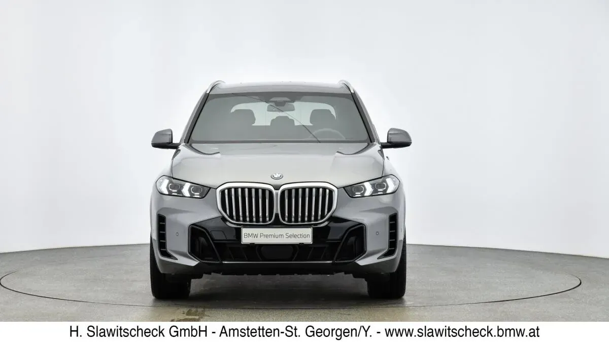 BMW X5 2025 photo 2