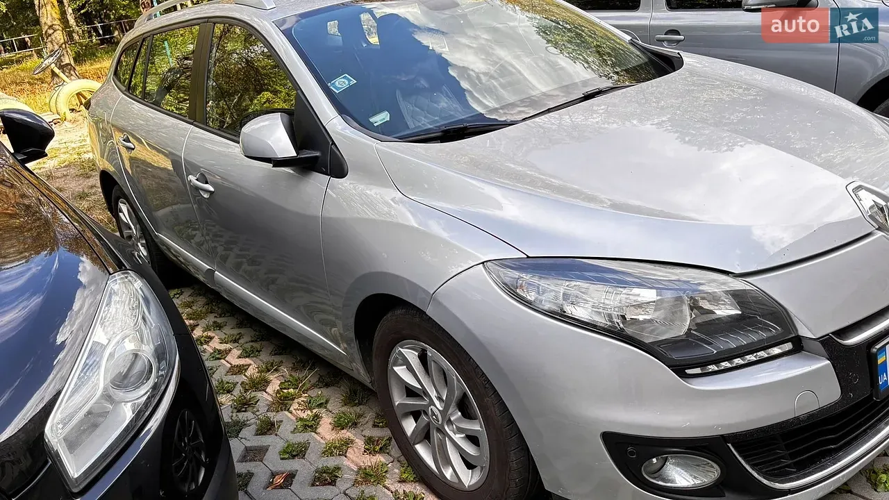 Renault Megane 2013 photo 2