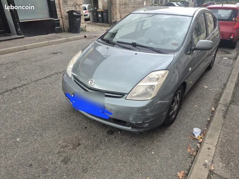 Toyota Prius 2004 photo 2