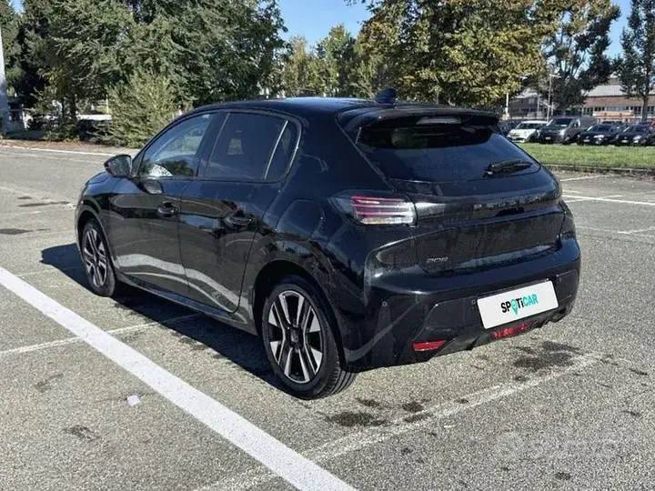 Peugeot 208 2025 photo 3
