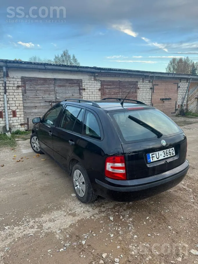 Skoda Fabia 2006 photo 4