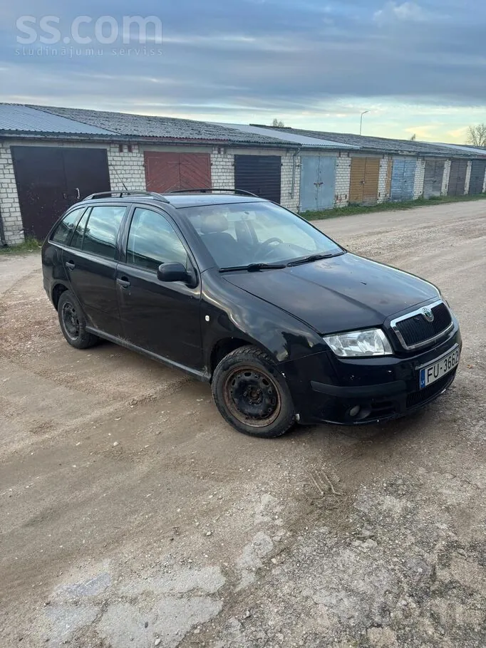 Skoda Fabia 2006 photo 2
