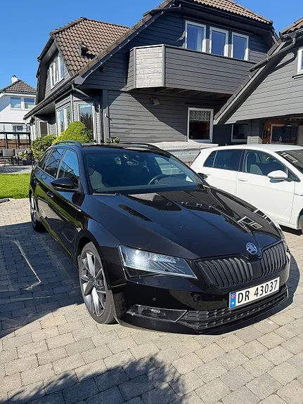 Skoda Superb 2018 photo 3