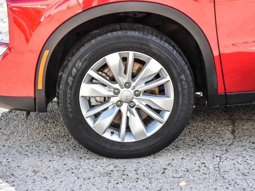 Mitsubishi Outlander 2025 photo 5