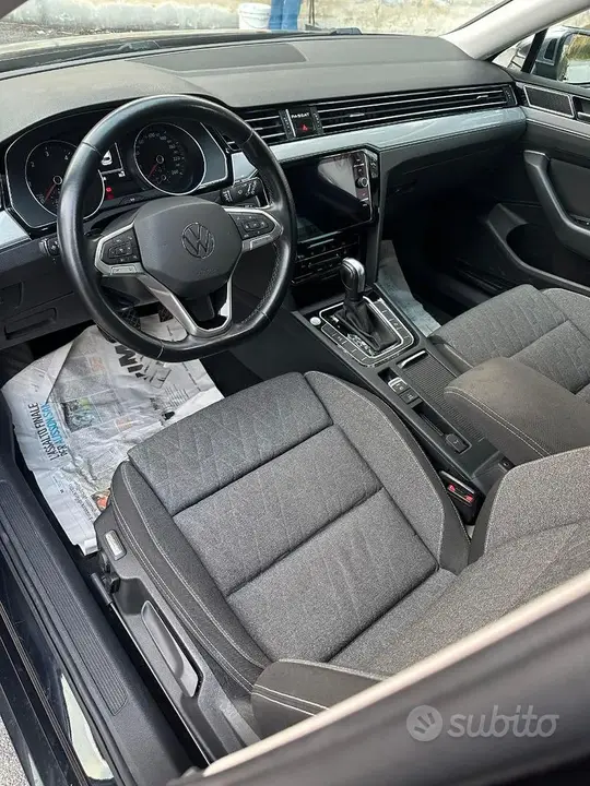 Volkswagen Passat 2022 photo 4