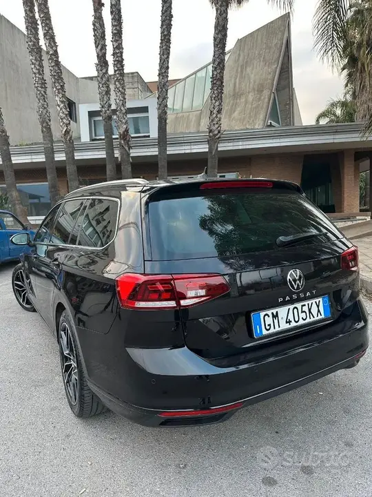 Volkswagen Passat 2022 photo 5