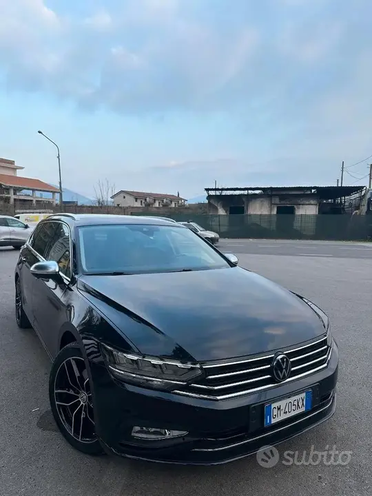 Volkswagen Passat 2022 photo 2