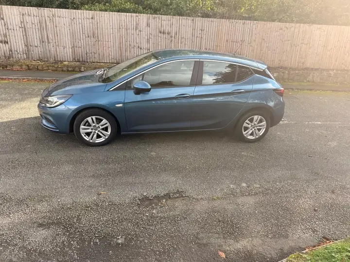 Vauxhall Astra 2016 photo 4