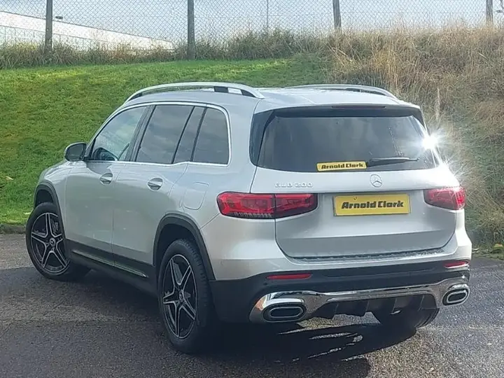 Mercedes-Benz Glb 2023 photo 2