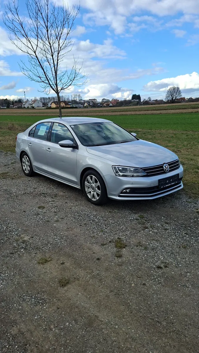 Volkswagen Jetta 2014 photo 3