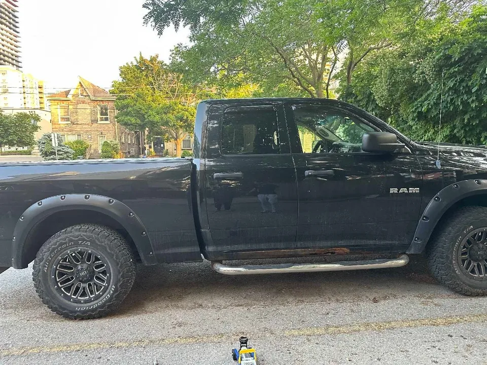Dodge Ram 1500 2010 photo 4