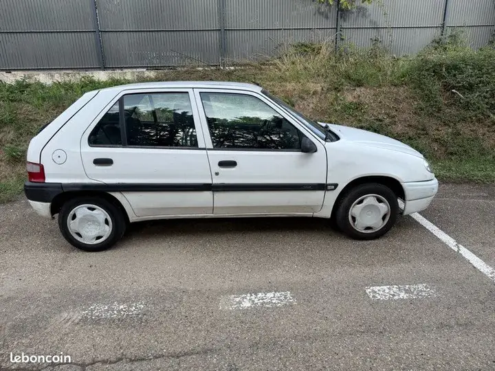 Citroen Saxo 2000 photo 3