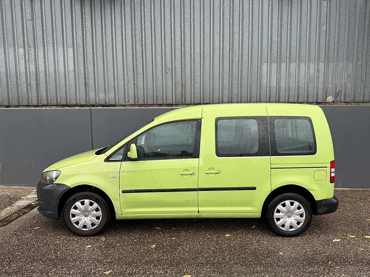 Volkswagen Caddy 2011 photo 2