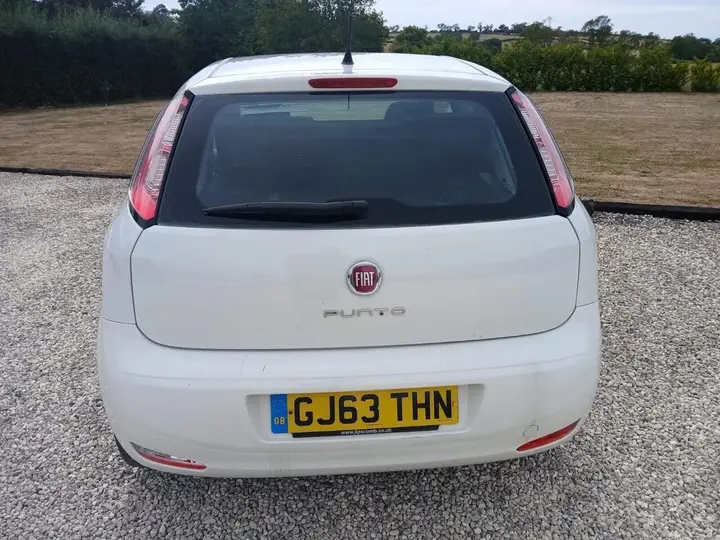Fiat Punto 2013 photo 5