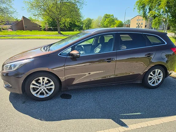 Kia Ceed 2013 photo 4