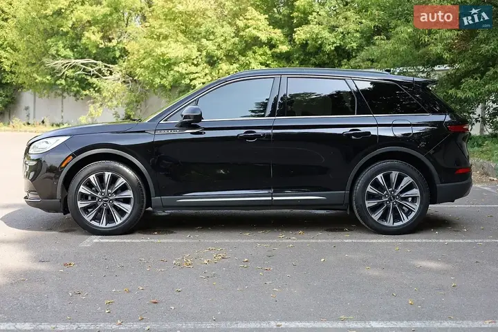 Lincoln Corsair 2021 photo 3