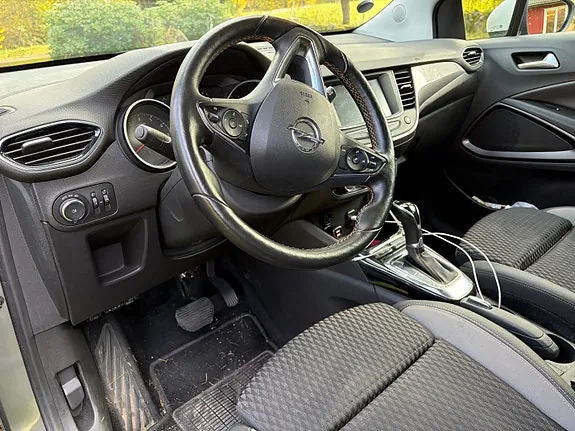 Opel Crossland X 2019 photo 2
