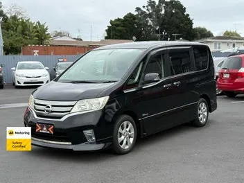 Nissan Serena 2013 photo 4