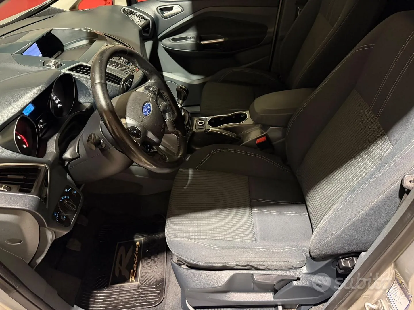 Ford C-Max 2012 photo 3