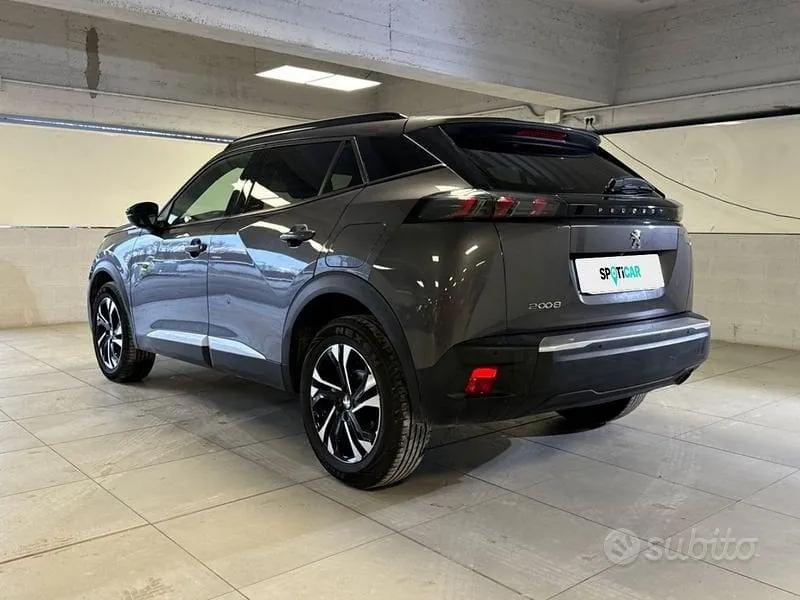 Peugeot 2008 2023 photo 3