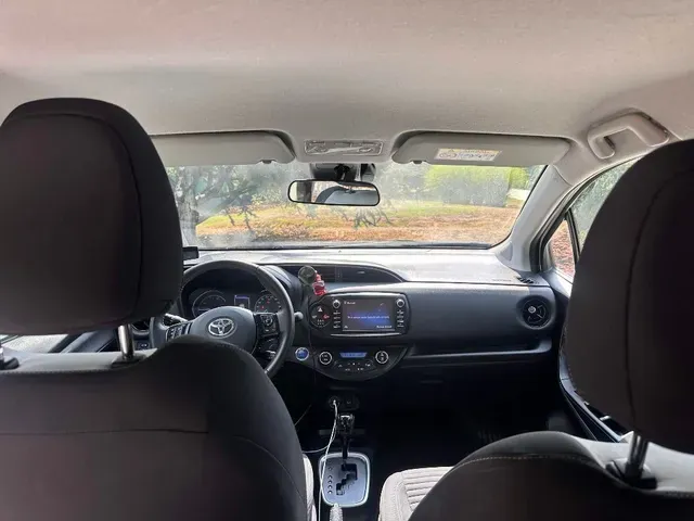 Toyota Yaris 2018 photo 3