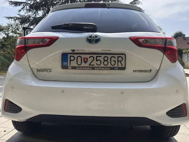 Toyota Yaris 2018 photo 2
