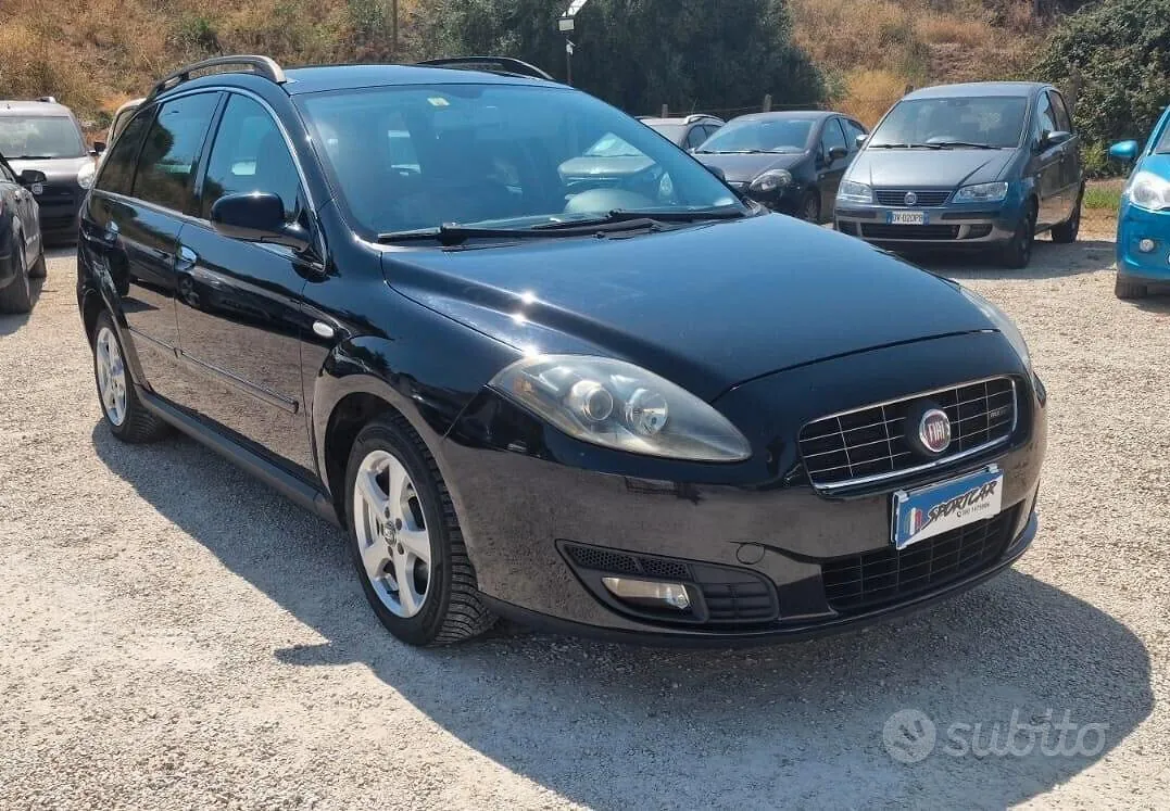 Fiat Croma 2010 photo 2