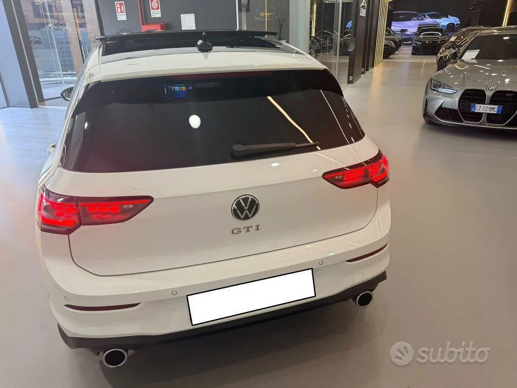 Volkswagen Golf 2024 photo 4