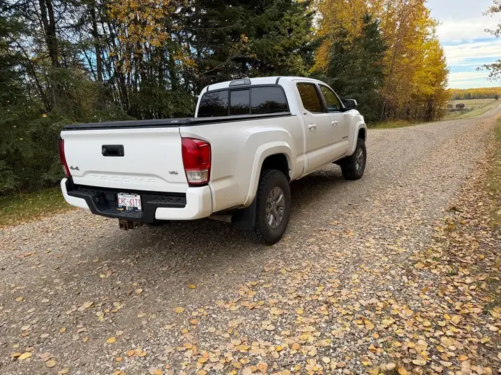 Toyota Tacoma 2017 photo 3