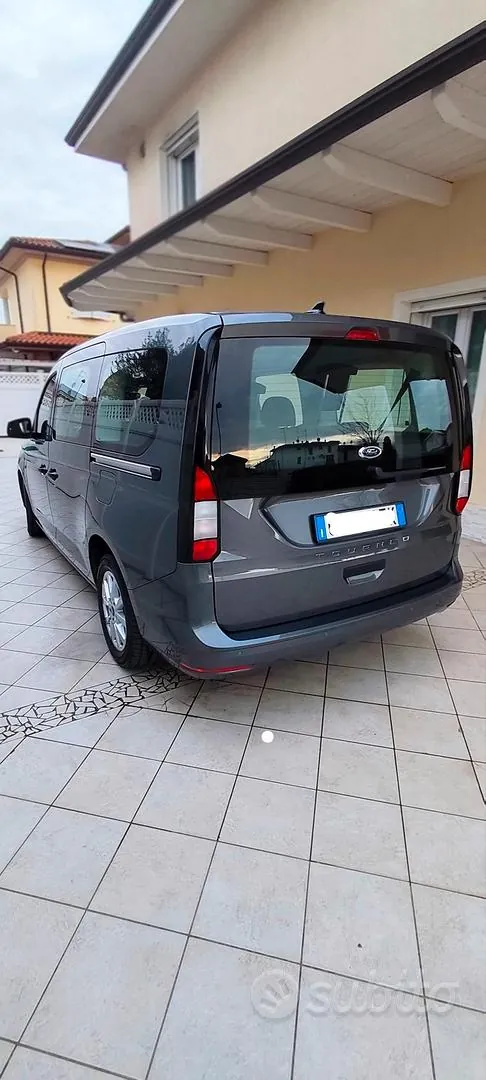 Ford Tourneo Connect 2025 photo 3