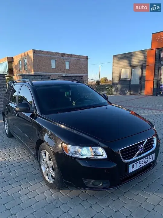 Volvo V50