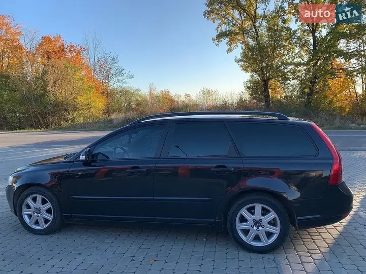 Volvo V50 2009 photo 4
