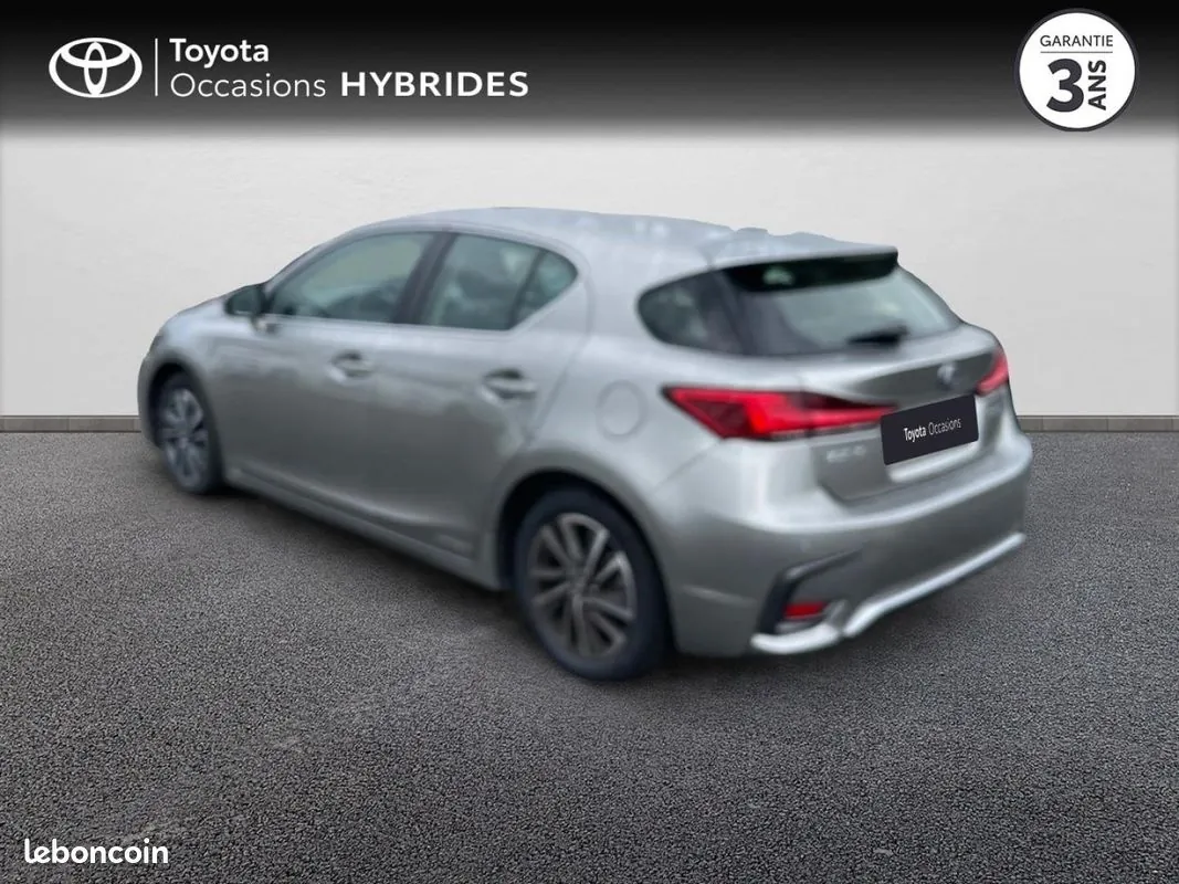 Lexus Ct 200H 2020 photo 2