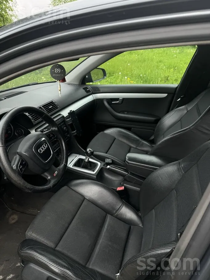 Audi A4 2002 photo 4