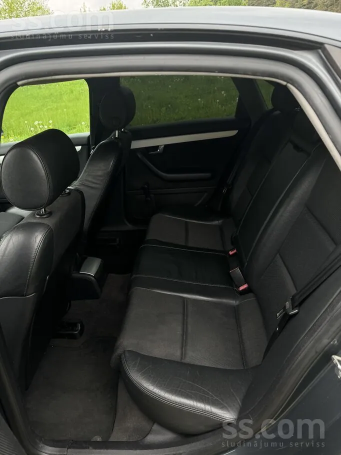 Audi A4 2002 photo 5