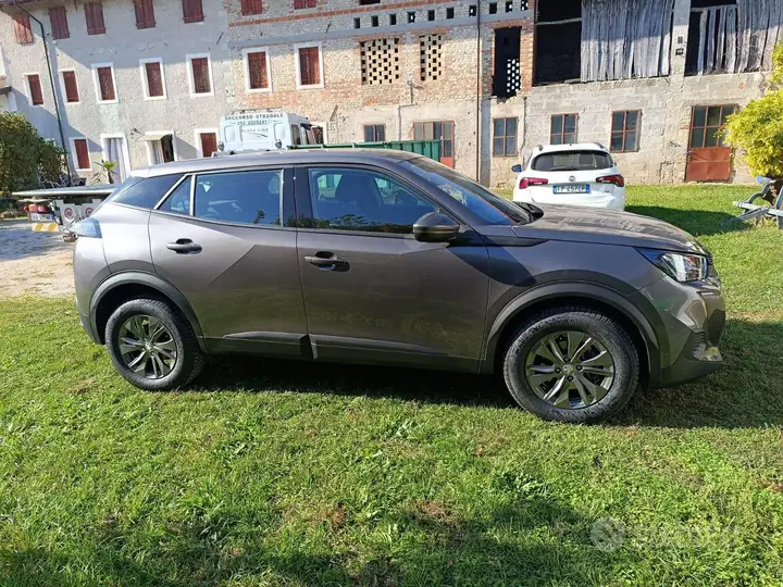 Peugeot 2008 2021 photo 4
