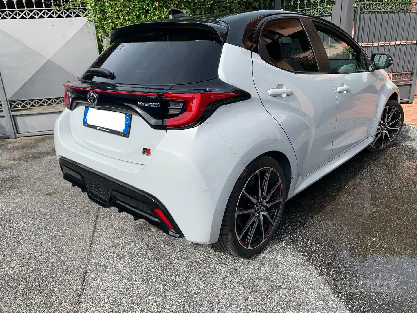 Toyota Yaris 2023 photo 5