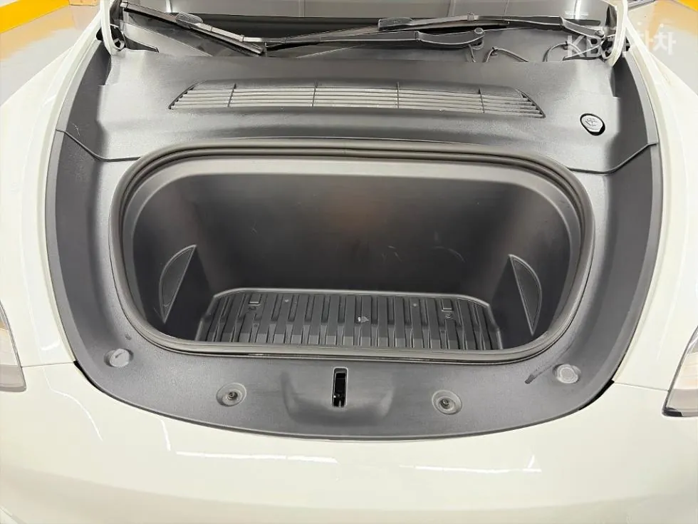Tesla Model Y 2022 photo 5