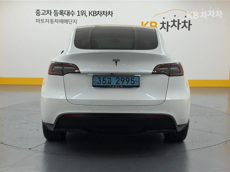 Tesla Model Y 2022 photo 3