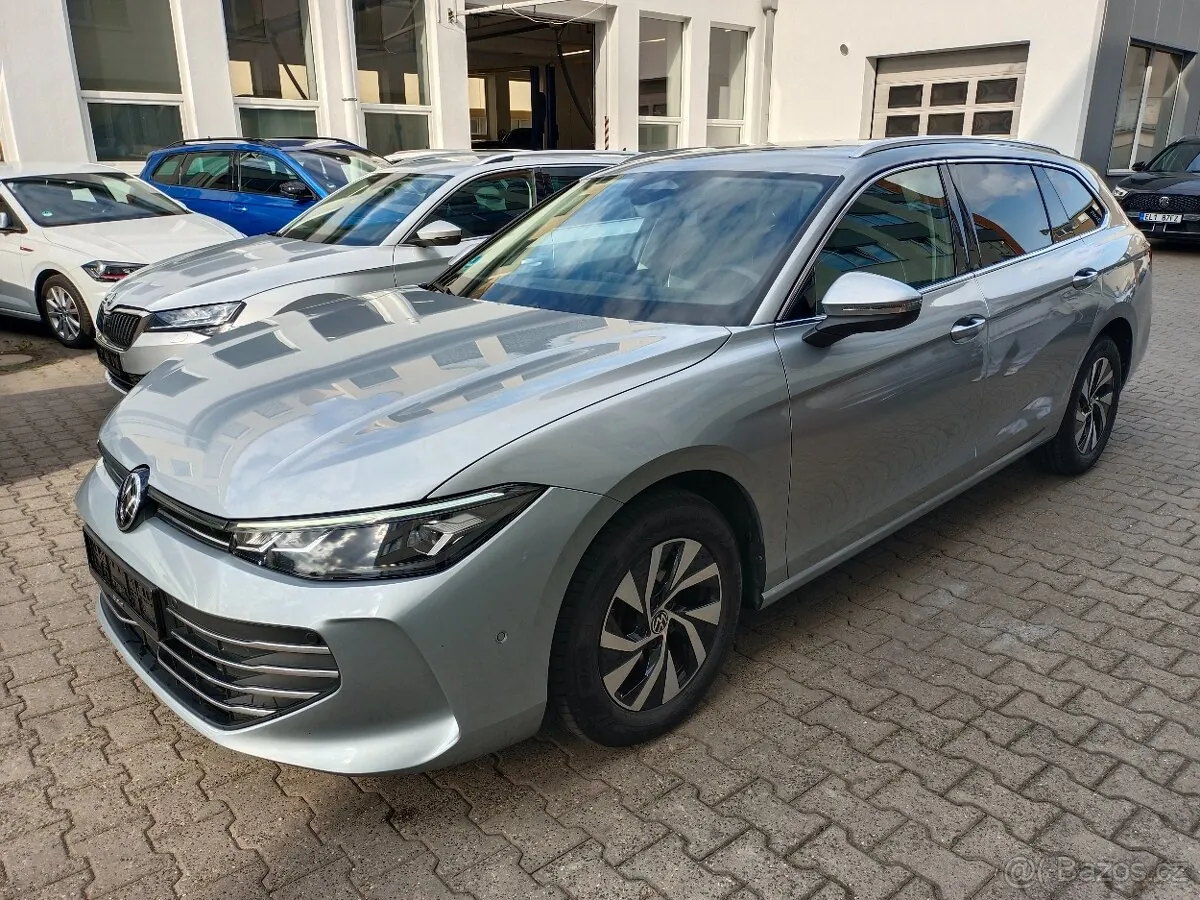 Volkswagen Passat 2024 photo 2