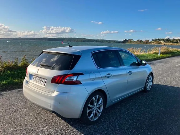 Peugeot 308 2014 photo 3