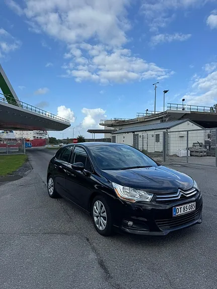 Citroen C4 2013 photo 2