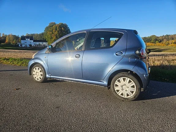 Toyota Aygo 2009 photo 3