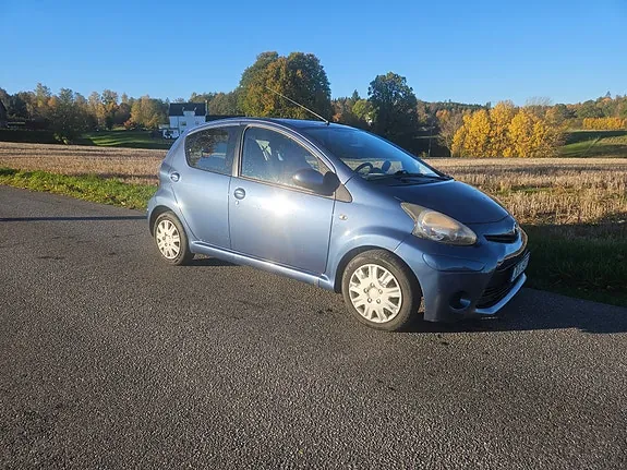 Toyota Aygo 2009 photo 2