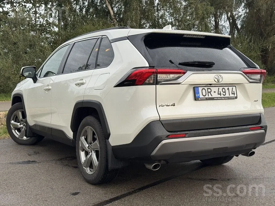 Toyota Rav4 2020 photo 3