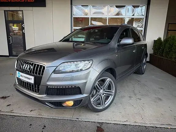 Audi Q7 2013 photo 2