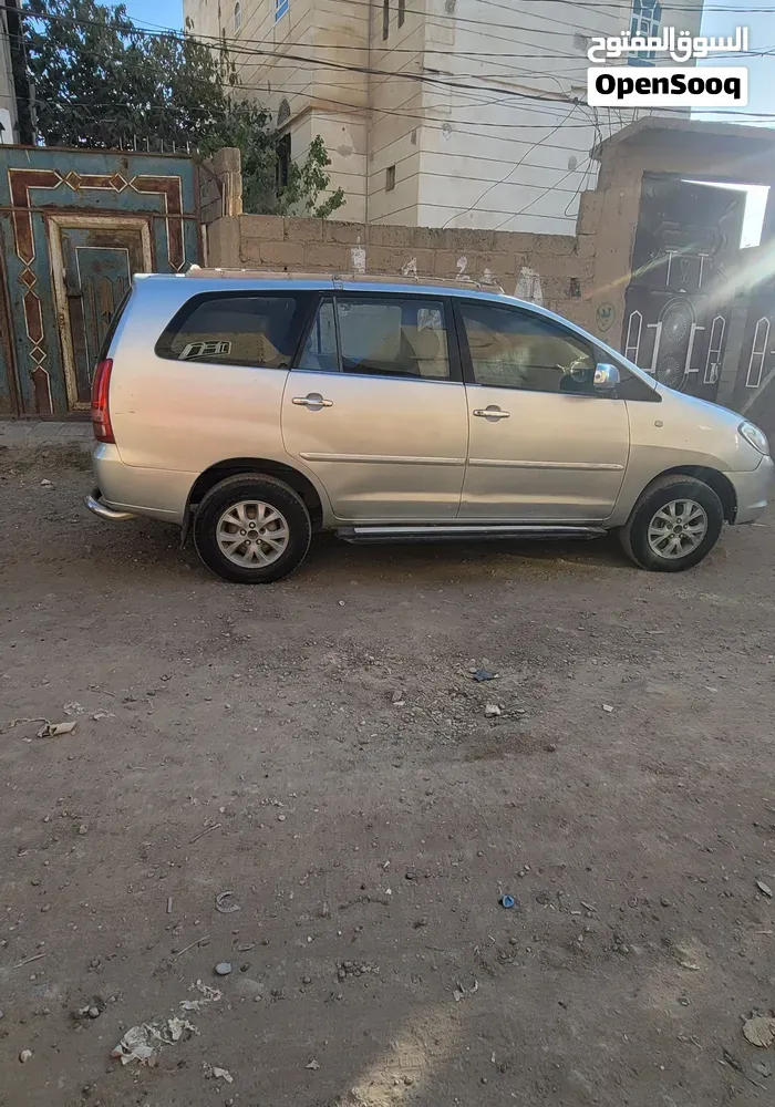 Toyota Innova 2006 photo 4