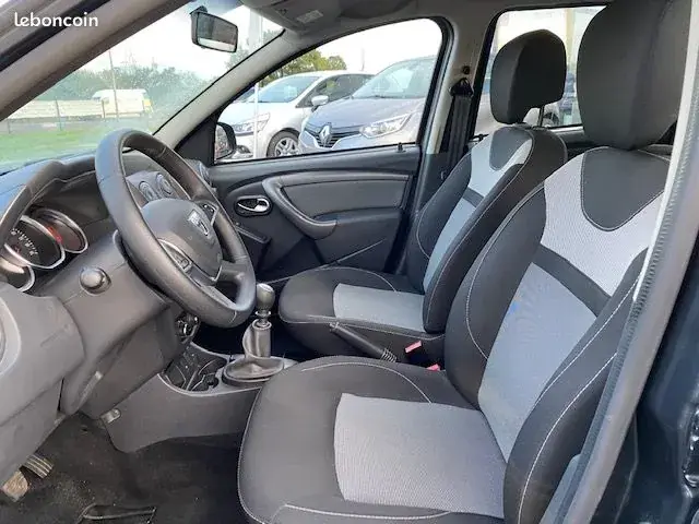 Dacia Duster 2017 photo 4