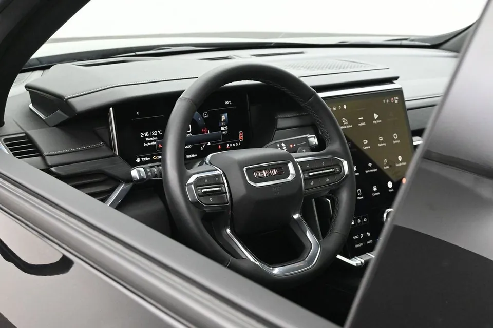 GMC Acadia 2026 photo 5