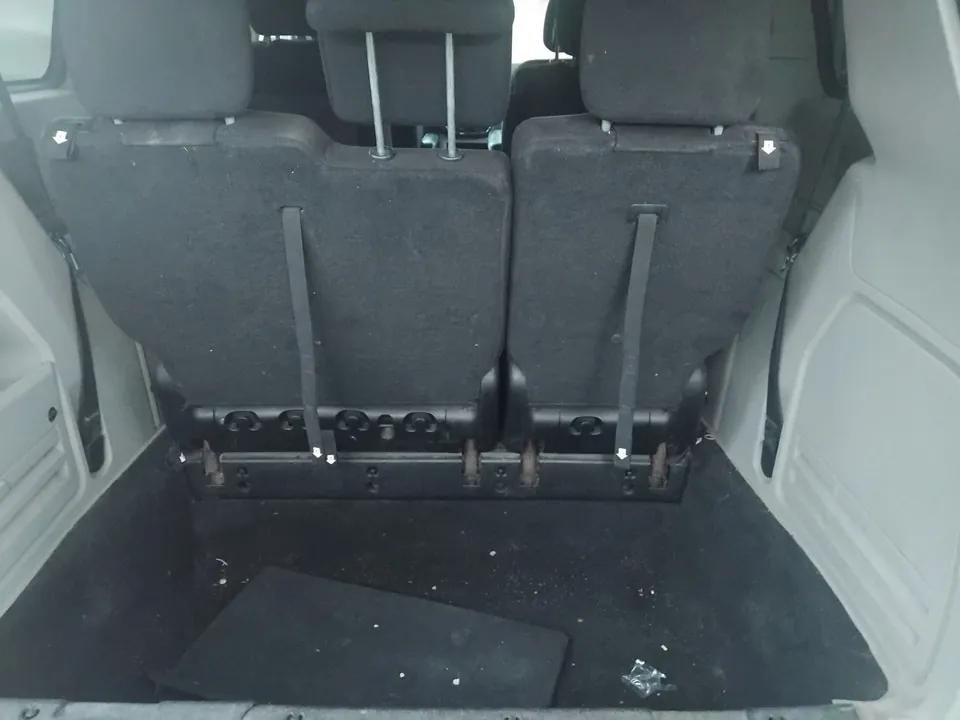Dodge Caravan 2013 photo 3